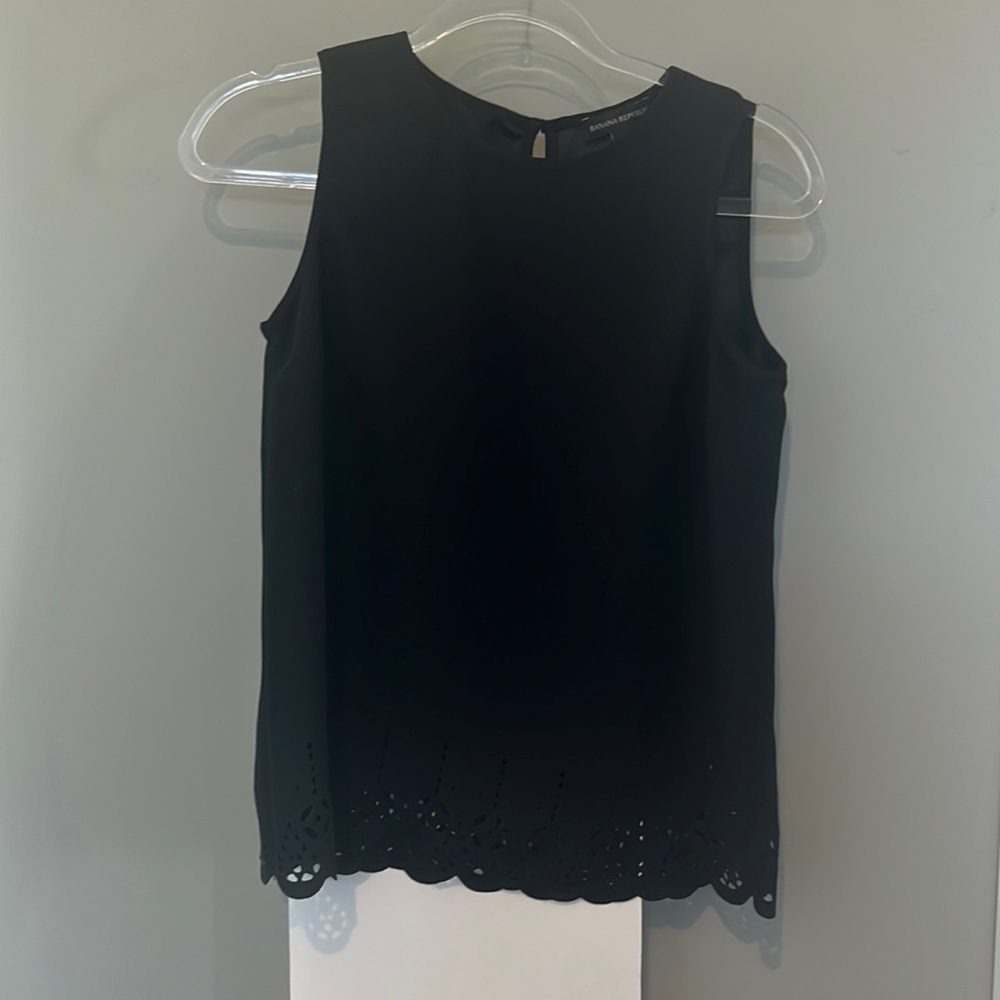 Banana republic laser cut black tank